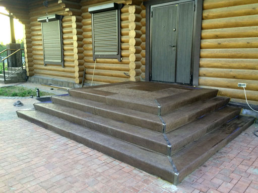 Облицовка лестниц деревянного дома в Волоколамске