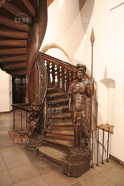 Лестница с типично классическим дизайном