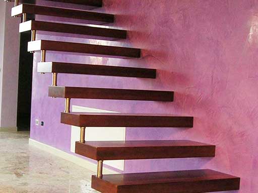 Консольная лестница: особенности конструкции и используемые материалы