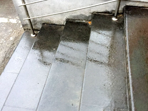 Облицовка бетонной лестницы накладками и плитами C3