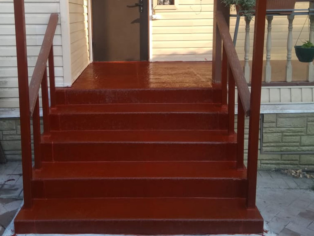 Замена плитки на C3 облицовку бетонной лестницы в частном доме