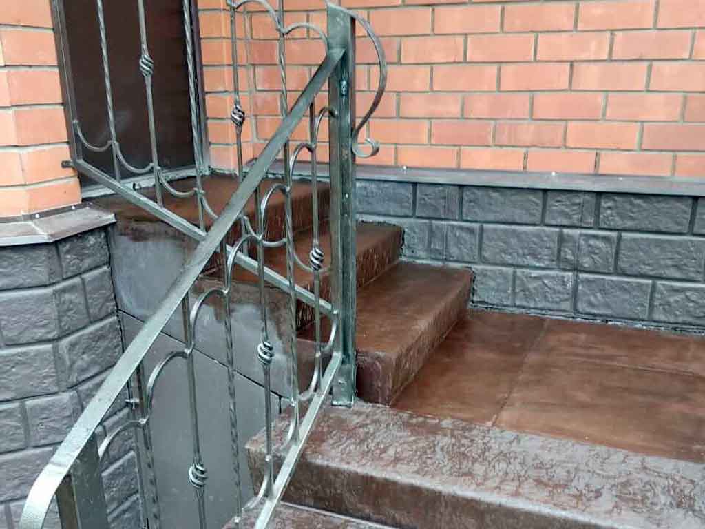 Ремонт лестницы в частном доме в п. Родники
