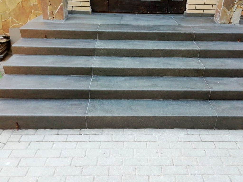 Облицовка уличной лестницы в Алексине