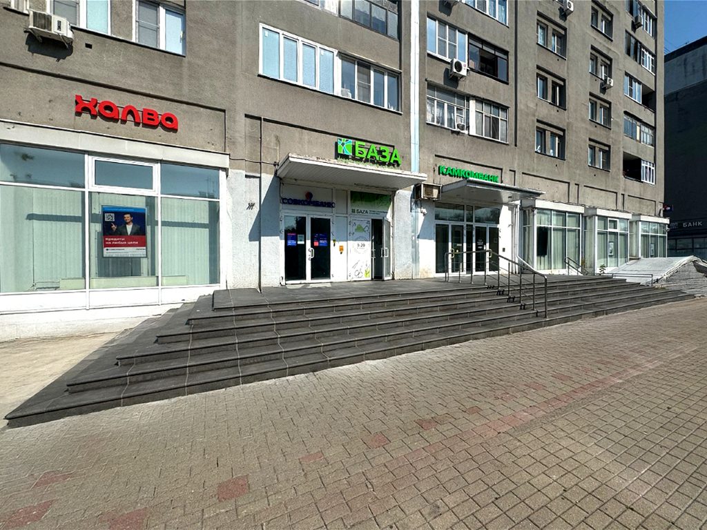 Готовое крыльцо на ул. Веденяпина, 1Б, облицовка C3