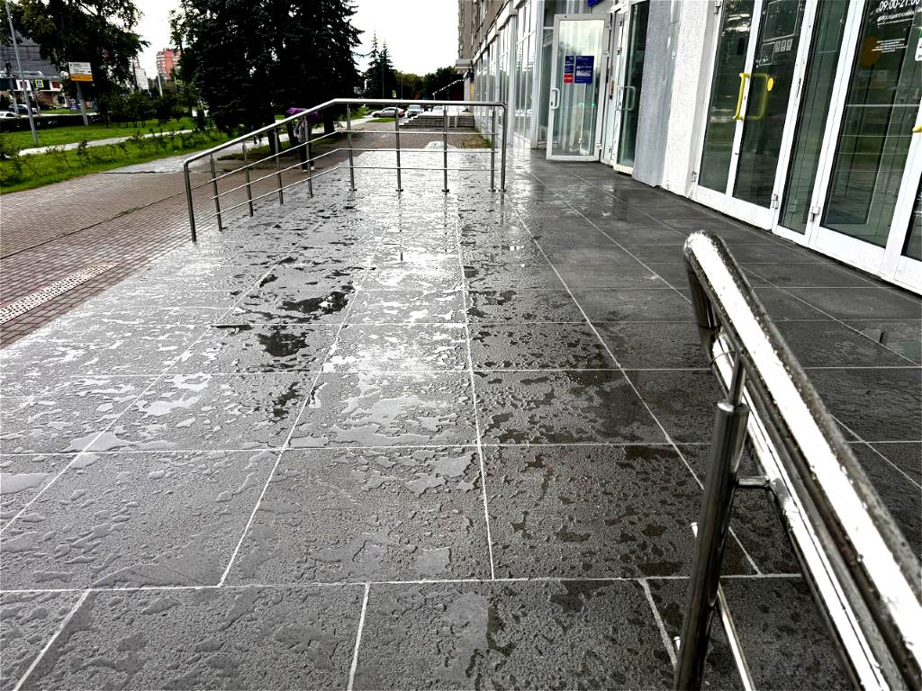 Верхняя площадка крыльца с плитами C3