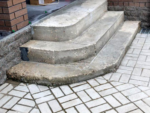Облицовка бетонных лестниц на улице
