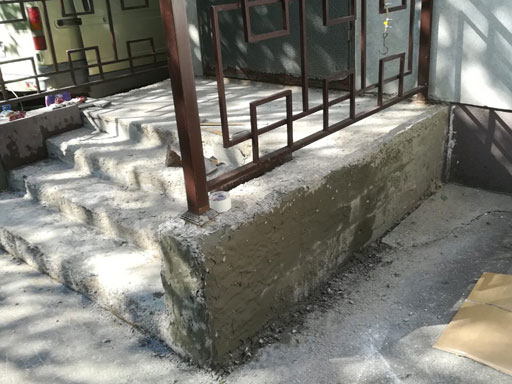 Материалы для строительства и облицовки бетонного крыльца