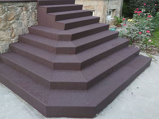 Облицовка уличной лестницы сложной геометрии