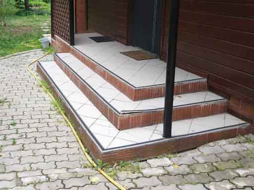 Облицовка бетонной лестницы керамической плиткой
