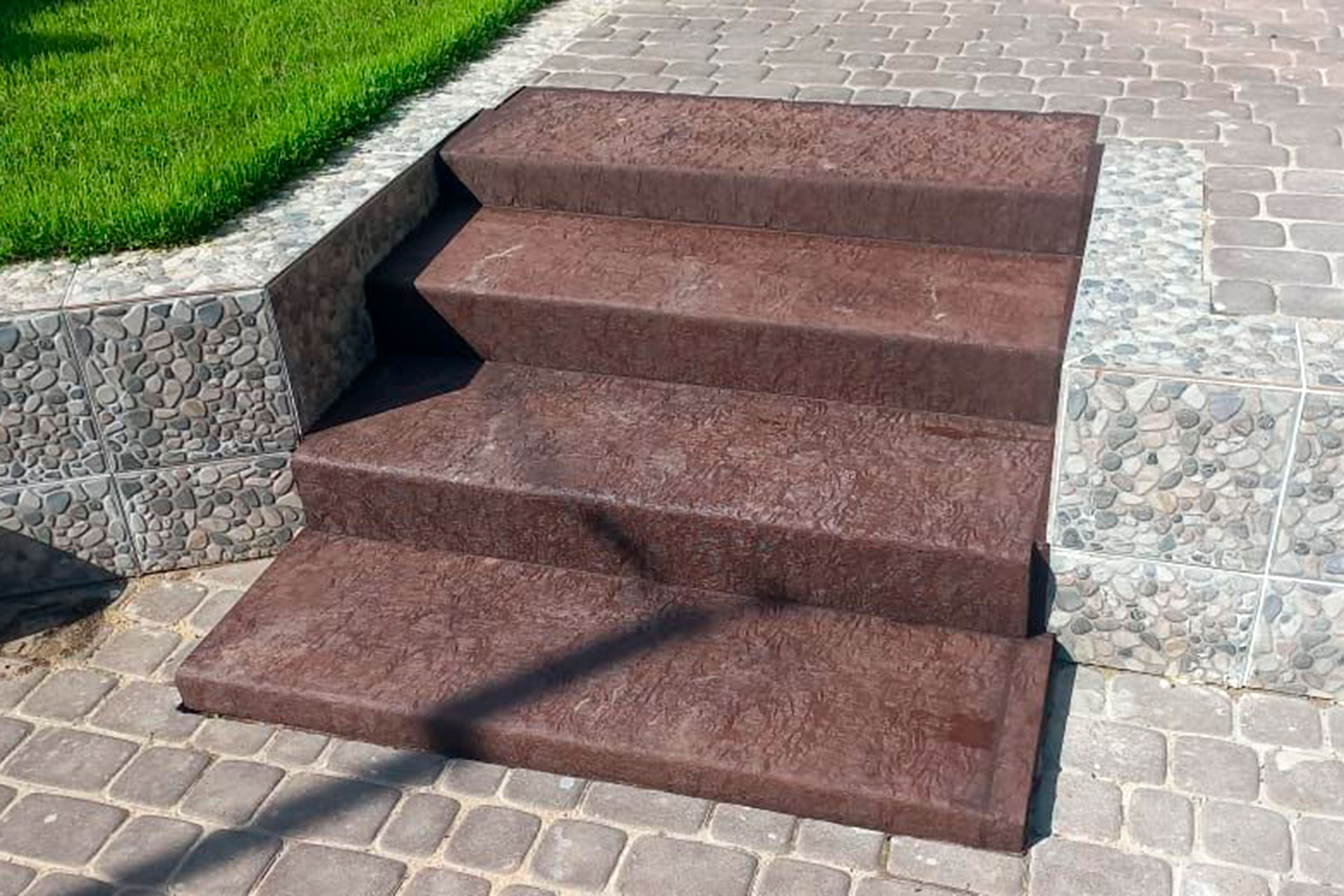 Накладные ступени для уличных лестниц дома в Красково