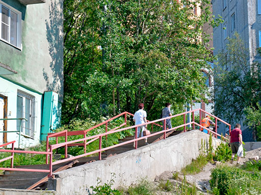 Ремонт уличной лестницы в Мурманске