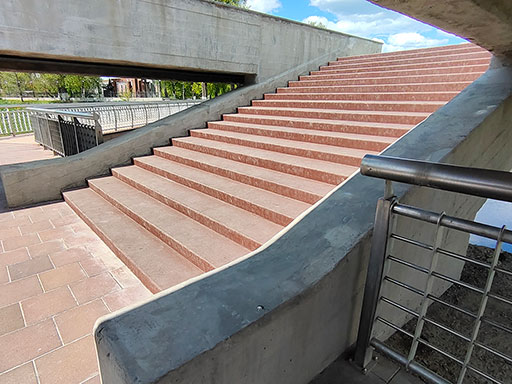 Ремонт бетонной лестницы к Вечному огню