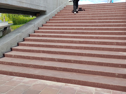 Ремонт бетонной лестницы к Вечному огню возле Обелиска Памяти
