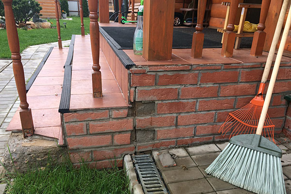Облицовка бетонной лестницы в частном доме
