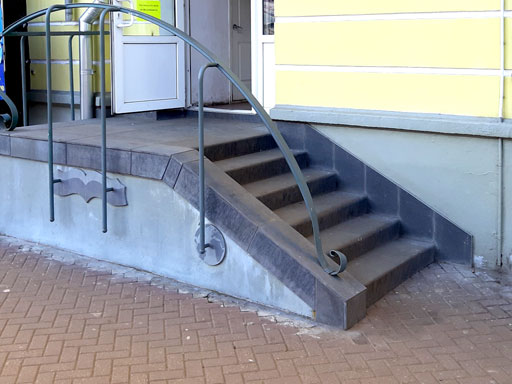 Облицовка бетонной лестницы плиткой