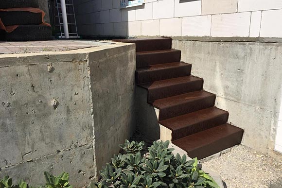 Облицовка бетонных лестниц в КП Тихая заводь