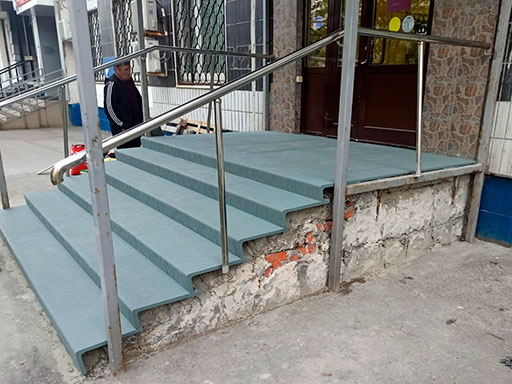 Ремонт бетонной лестницы возле лаборатории KDL