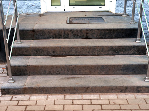 Причины разрушения лестниц из бетона и облицовка по технологии C3