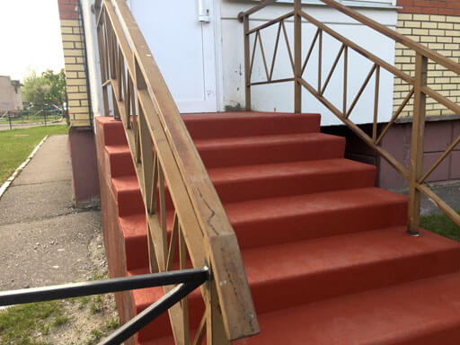 Ремонт бетонных ступеней лестницы на улице