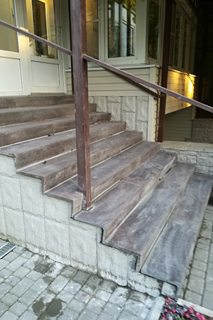 Облицовка бетонных лестниц частного дома
