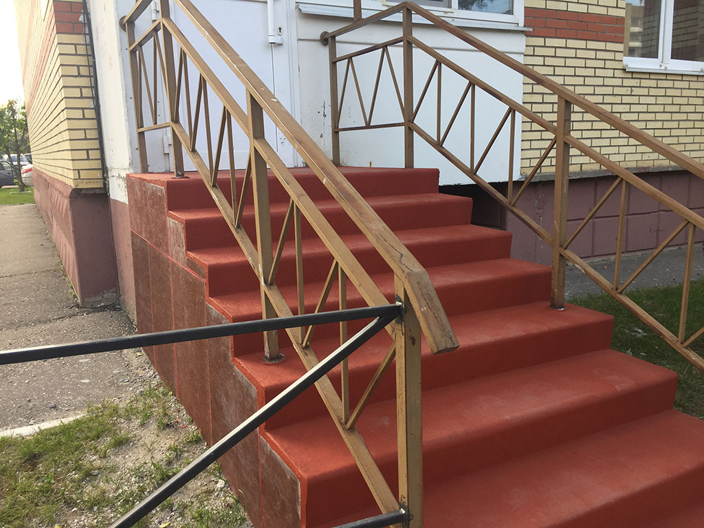 Как отреставрировать деревянную лестницу