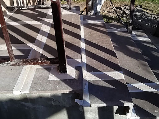 Ремонт ступеней бетонного крыльца дома в СНТ Кремень