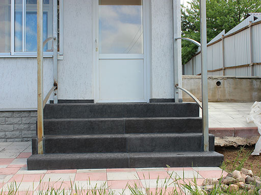 Облицовка уличных лестниц в Тендиково
