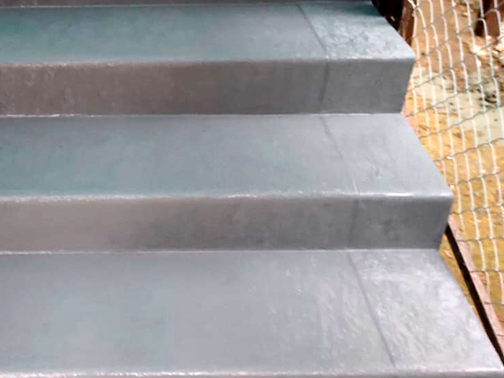Ремонт лестницы крыльца МКД во Власьихе