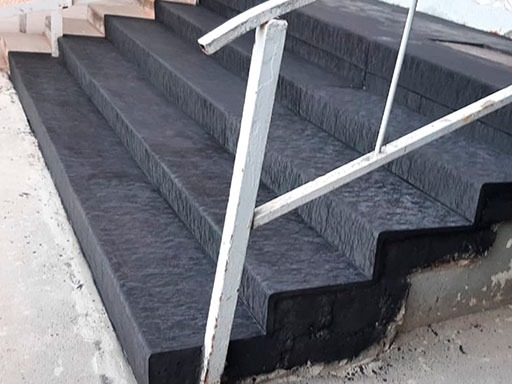 Облицовка бетонных лестниц на Задонском проезде