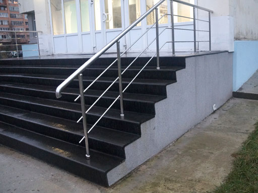 Монтаж лестницы на бетонное основание и облицовка по технологии C3