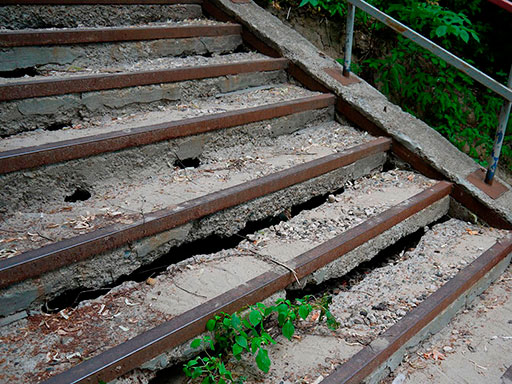 Ремонт ступеней лестницы в Зеленодольске